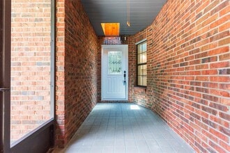 6541 Brentwood Dr. in Zephyrhills, FL - Building Photo - Building Photo