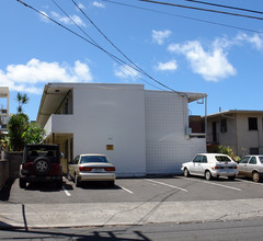 1551 Kewalo St in Honolulu, HI - Building Photo - Building Photo