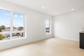 2139 N 10th St, Unit A01 in Philadelphia, PA - Foto de edificio - Building Photo