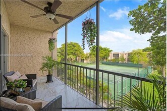 8401 SW 107th Ave in Miami, FL - Building Photo - Building Photo