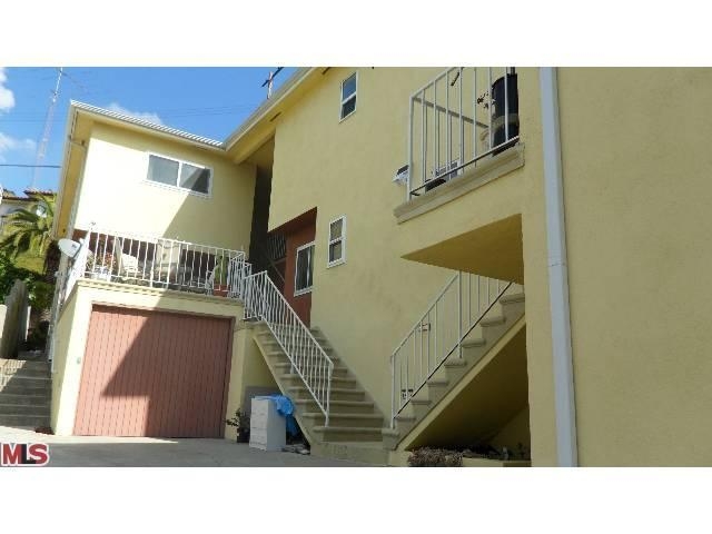 8351 W Manchester Ave in Playa Del Rey, CA - Building Photo - Building Photo