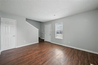 3048 Tudor Ln in Irving, TX - Building Photo - Building Photo