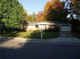 2655 Easy St in Ann Arbor, MI - Building Photo