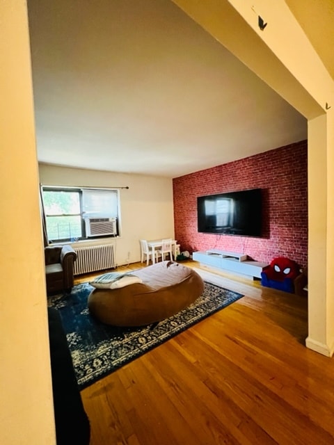403 Park Ave, Unit F