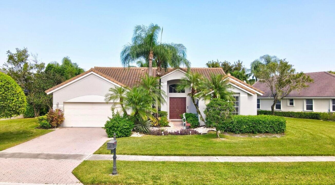 7823 Bridlington Dr in Boynton Beach, FL - Foto de edificio