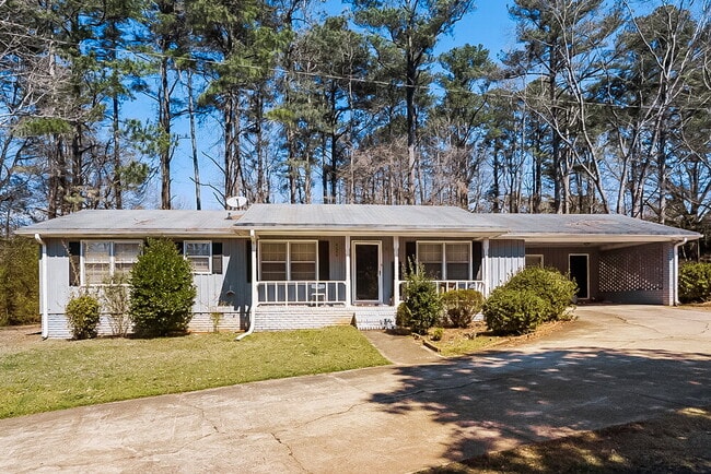 property at 4649 Danna Dr