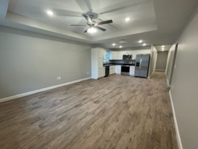 1611 Hill Valley Dr in Manhattan, KS - Building Photo - Building Photo