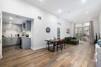 748 S Irolo in Los Angeles, CA - Foto de edificio - Interior Photo
