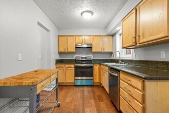 3618 SW Multnomah Blvd in Portland, OR - Building Photo - Building Photo