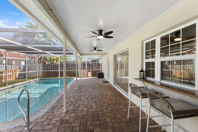 11431 NW 29th St in Sunrise, FL - Building Photo - Building Photo