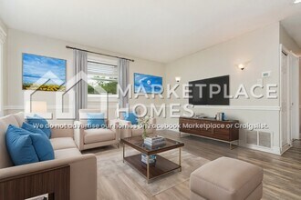 4438 Melvin Cir W in Jacksonville, FL - Building Photo - Building Photo