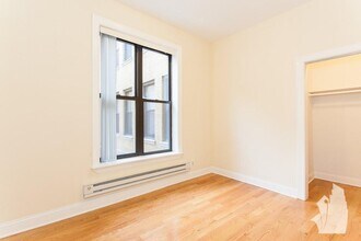 1224 N Dearborn St, Unit 2A in Chicago, IL - Building Photo - Building Photo