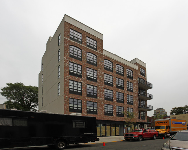 65 N 6th St in Brooklyn, NY - Building Photo - Building Photo