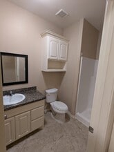 2227 US Highway 281, Unit A2 in Brownsville, TX - Foto de edificio - Building Photo
