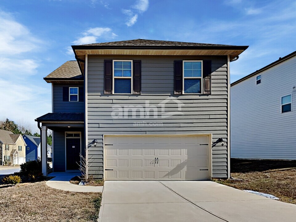 141 McBee St in Dallas, GA - Building Photo