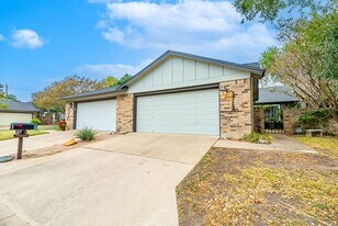 1712 Coturnix Dr in Austin, TX - Building Photo