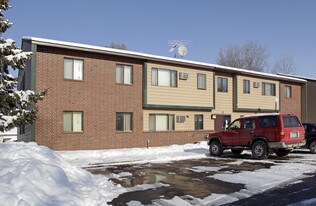 133 Chad Cir in Jordan, MN - Building Photo