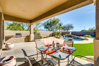 7863 E Nestling Way in Scottsdale, AZ - Building Photo - Building Photo