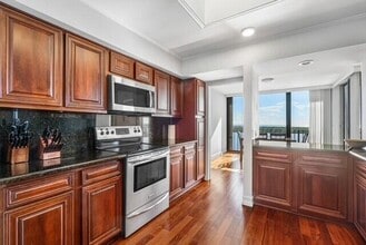124 Lakeshore Dr in North Palm Beach, FL - Building Photo - Building Photo