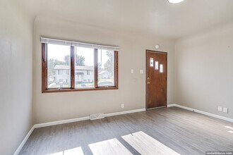 524 Harrison St in Little Chute, WI - Foto de edificio - Building Photo