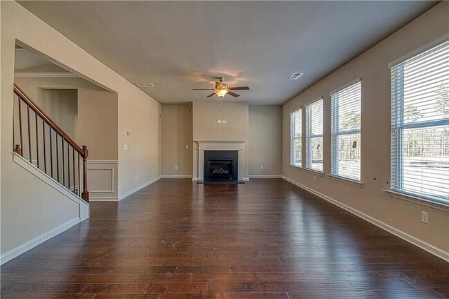 4321 Leighton Pl in Loganville, GA - Foto de edificio - Building Photo
