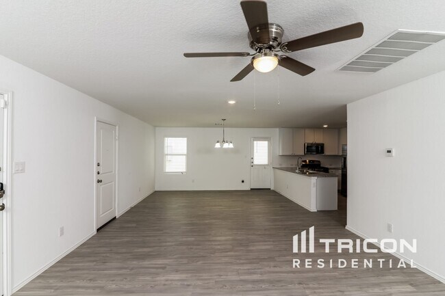 10238 Devon Wheel St in San Antonio, TX - Building Photo - Building Photo