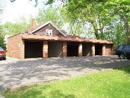 5080 Lee Rd in Maple Heights, OH - Building Photo - Building Photo