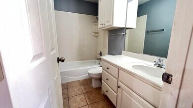 3102 110th St in Lubbock, TX - Building Photo - Building Photo