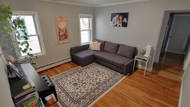 140 Dudley St, Unit 140 in Cambridge, MA - Building Photo - Building Photo