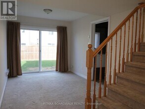 117 Gelderland Private in Ottawa, ON - Building Photo - Building Photo