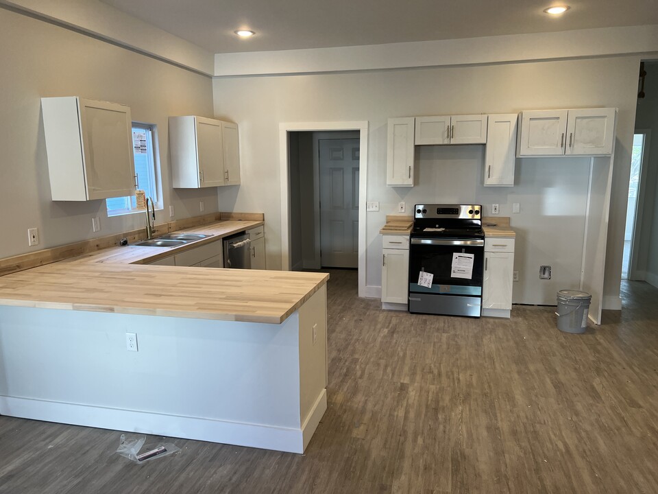 2010 E 12th St in Chattanooga, TN - Building Photo