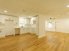 6802 Eastwood St in Houston, TX - Building Photo