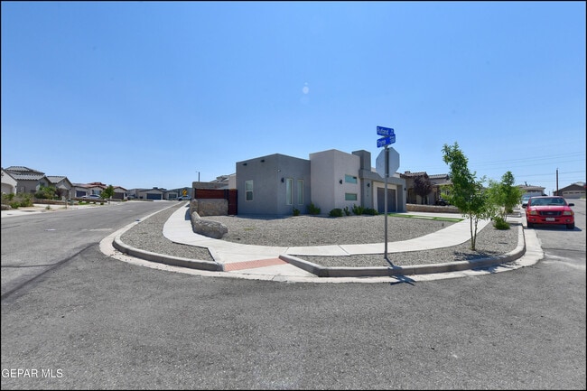 218 Rutland Pl in El Paso, TX - Building Photo - Building Photo