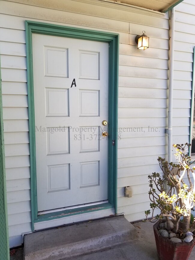 514 Grand Ave-Unit -A in Pacific Grove, CA - Building Photo - Building Photo