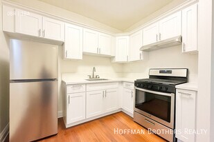 526 S Union Avenue in Los Angeles, CA - Building Photo