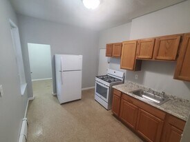 4 Abbotsford St in Boston, MA - Building Photo