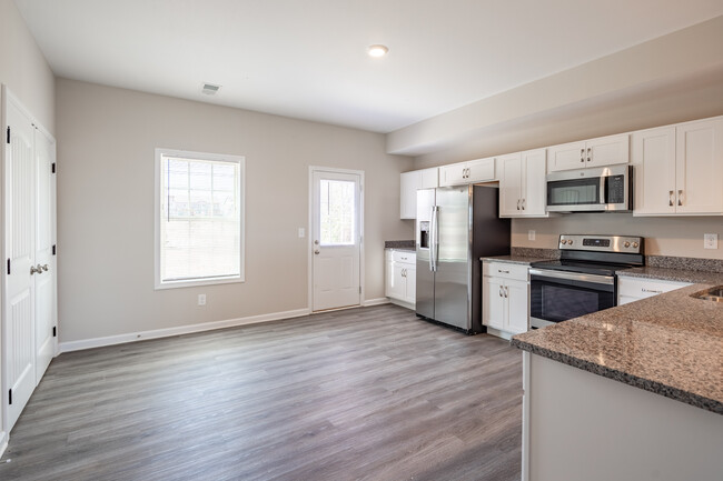 Greystone Townhomes in Clarksville, TN - Foto de edificio - Interior Photo