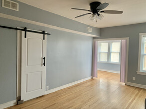 1616 S Springfield Ave in Chicago, IL - Building Photo - Interior Photo