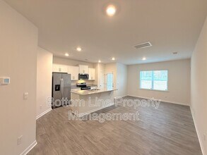 8109 Murray Br Dr in Charlotte, NC - Building Photo - Building Photo