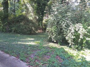 1243 Westridge Rd SW in Atlanta, GA - Building Photo - Building Photo