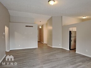 5746 Prestonwood Dr in Indianapolis, IN - Building Photo - Building Photo