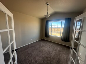 2142 Falling Leaf Dr in Windsor, CO - Building Photo - Building Photo