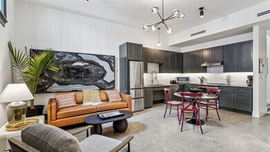 310 N Rampart St in New Orleans, LA - Building Photo - Building Photo