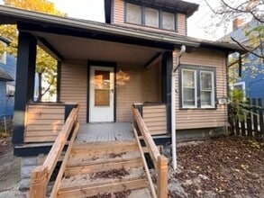 13406 Ferris Ave in Cleveland, OH - Building Photo - Building Photo