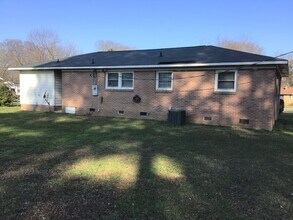 2326 Marett Blvd in Rock Hill, SC - Building Photo - Building Photo