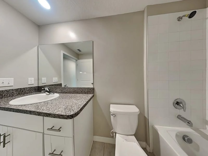 11188 Riley Pines Cir in Gibsonton, FL - Building Photo