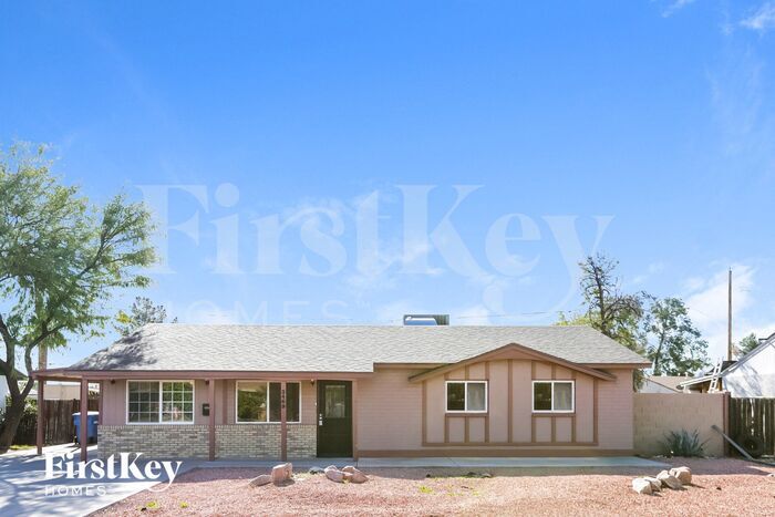 3469 E Presidio Rd in Phoenix, AZ - Foto de edificio