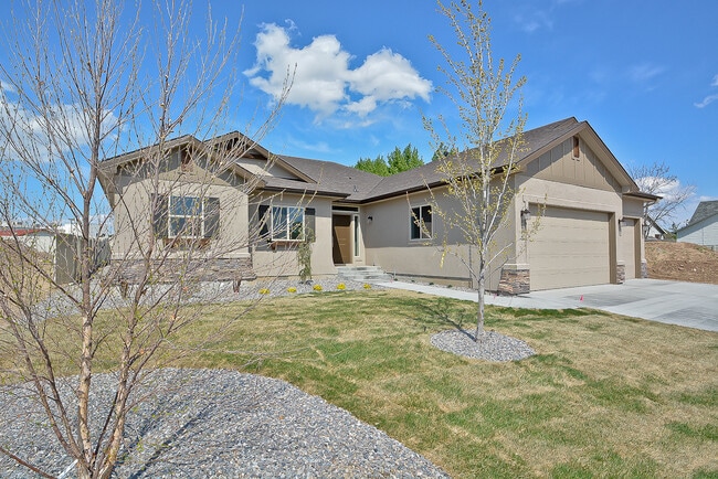 2772 E Rochester Ct in Meridian, ID - Building Photo - Building Photo