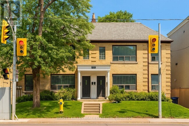property at 1719-1719 Bathurst St