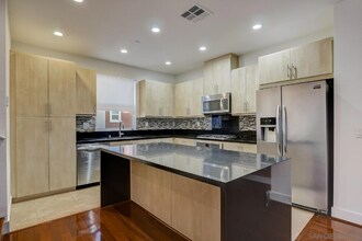 7858 Inception Way in San Diego, CA - Building Photo - Building Photo